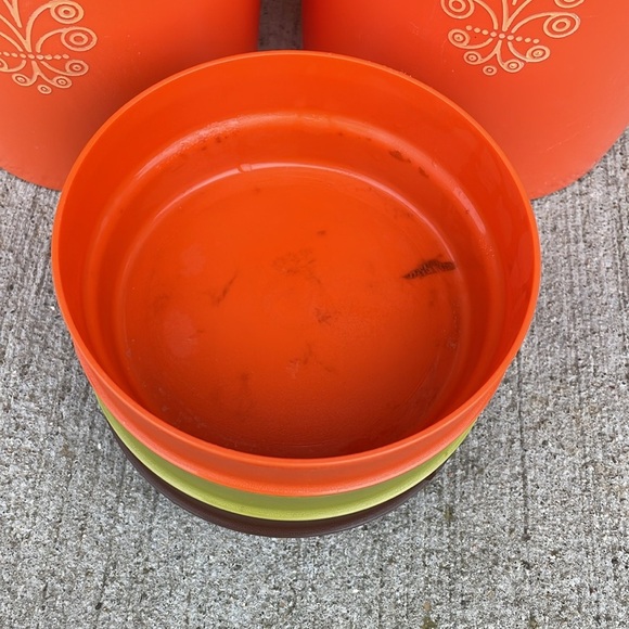 Lot of Vintage orange Tupperware Canisters and bowls - Picture 2 of 7